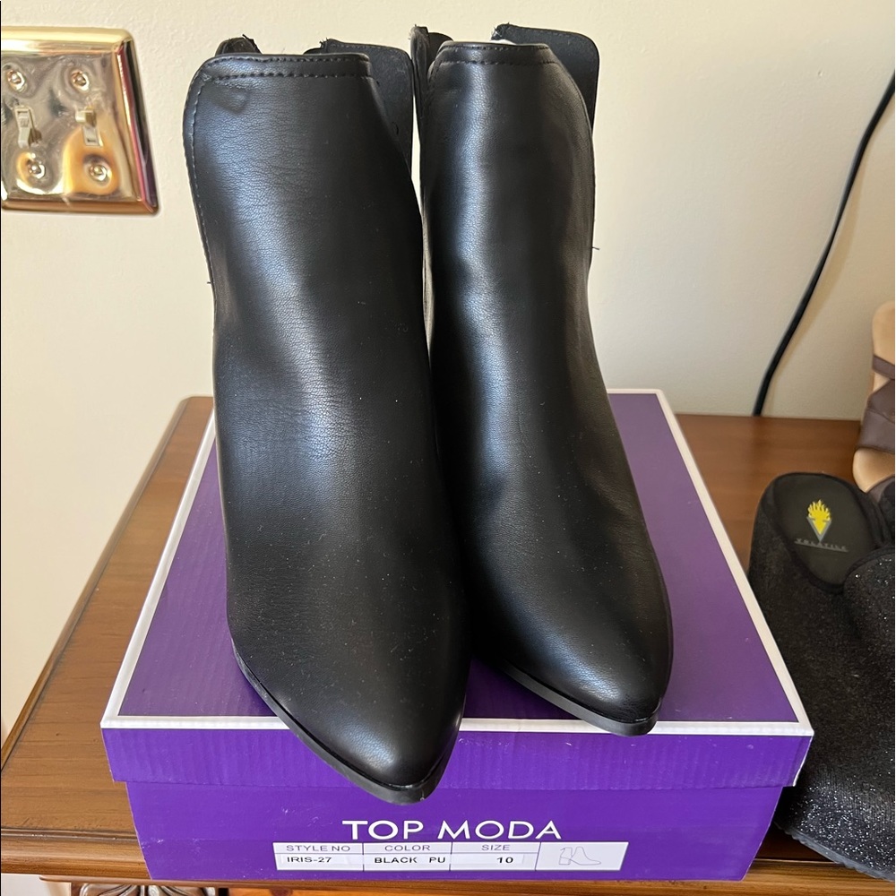 Ladies shoes